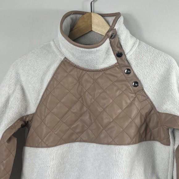 Abercrombie & Fitch Asymmetrical Snap-Up Fleece Sweatshirt Sz XS Quilted - Picture 2 of 14